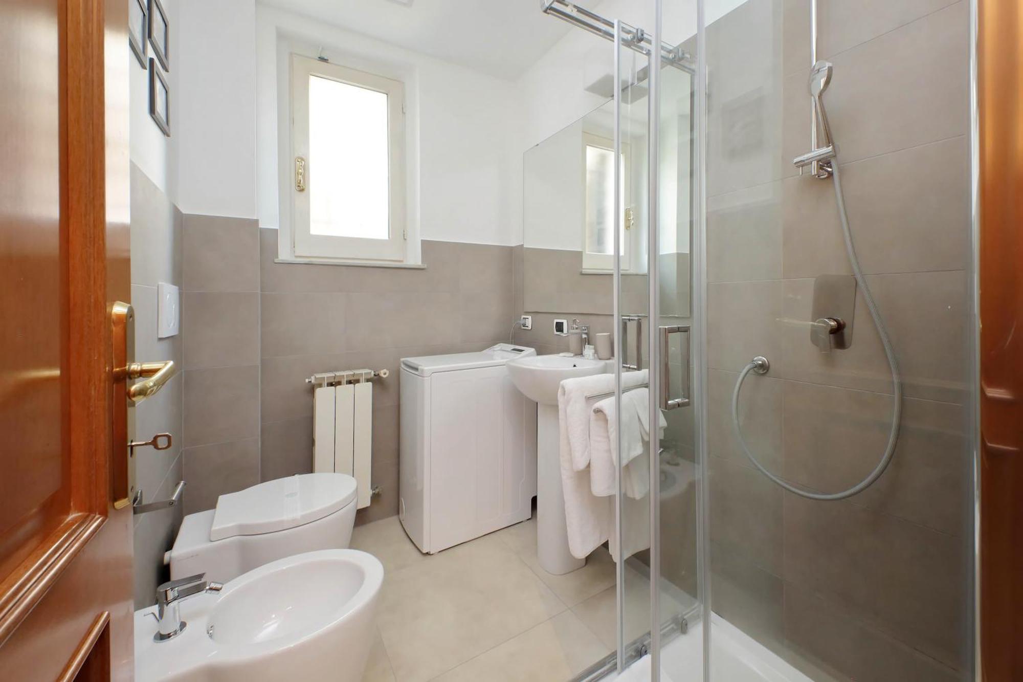 Ych-Comfortable 2 Bedrooms Flat Near Colosseum Roma Exterior foto